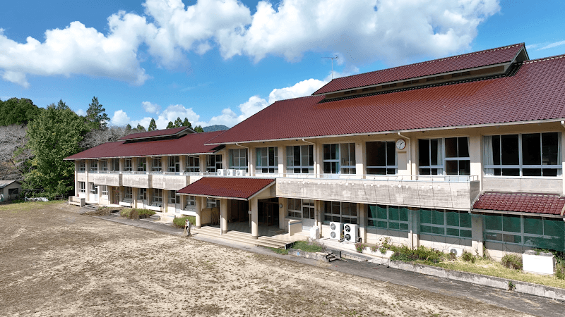 YAMAGA BASE - Coworking, a0000000-0000-0000-0000-000000001303